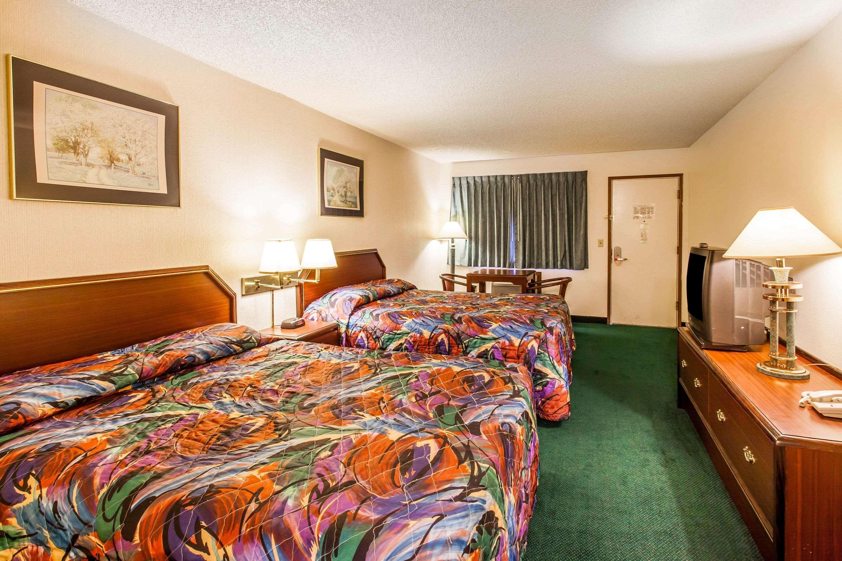 Econolodge Everett Εξωτερικό φωτογραφία